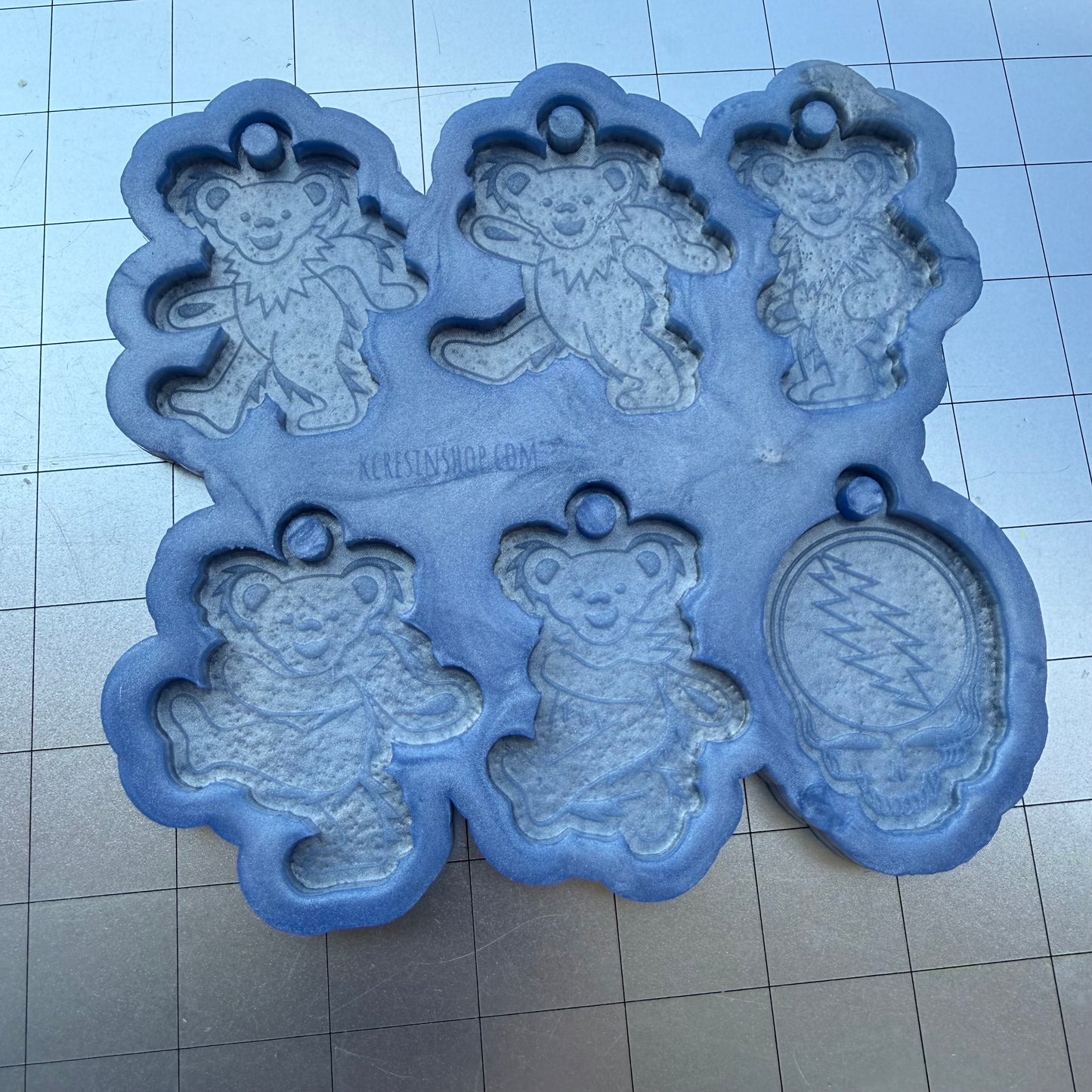 Grateful Bears Keychain Palette Mold