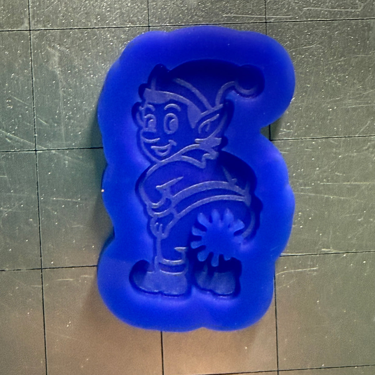 First Pour Christmas Bread Clip Molds