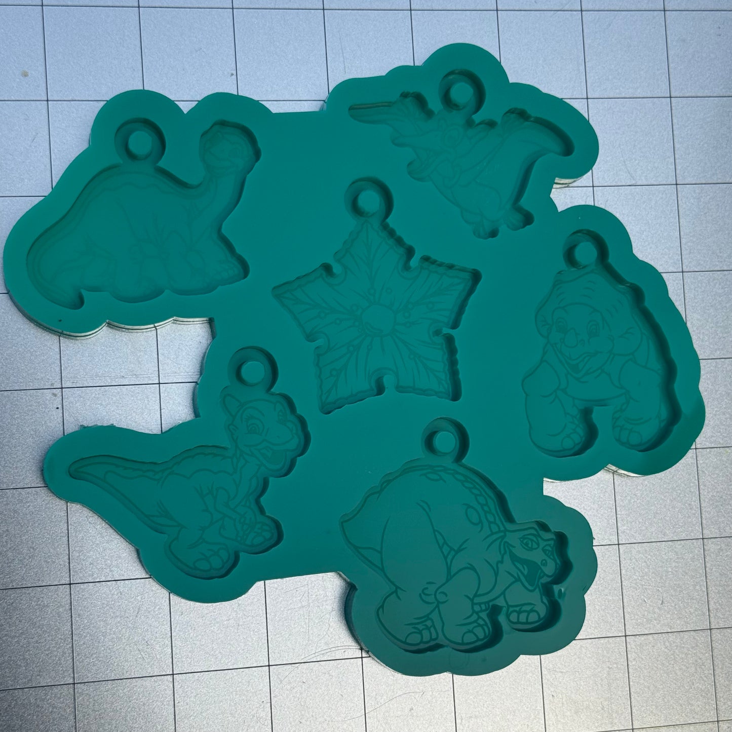 Dinosaur Keychain Palette Mold